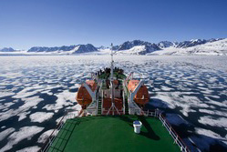 Nordeuropa, Grnland: Inuit, Eisberge und Nordlichter - Eisbrecher